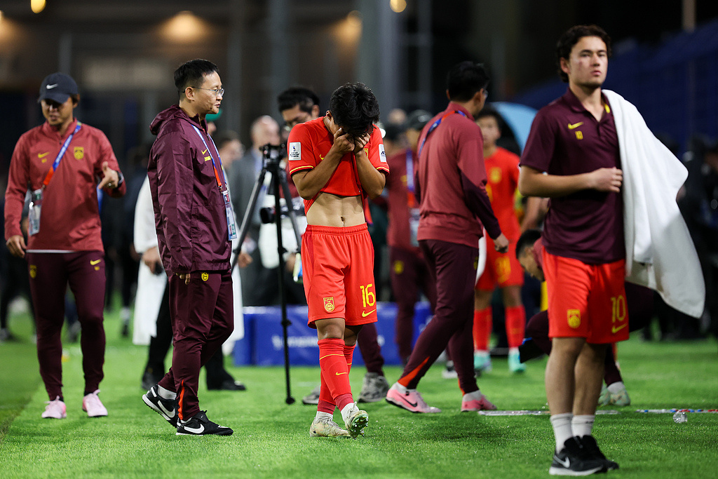 赛地聚焦：英超窗口期热度飙升，广厦男篮手感冰凉，悬念犹存，临场指挥获称赞的简单介绍