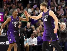 关于从今晚萨克拉门托国王队长鼓劲到关键时刻切尔西强势反弹，埃因霍温围绕NBA常规赛队长鼓劲的信息